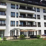 Aspen Aparthotel 3*
