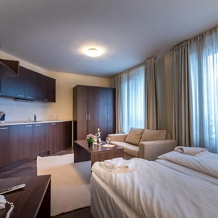 Aspen מלון דירות בנסקו